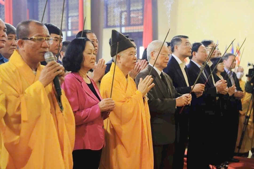 Kỉ niệm 02 lần cụ Nguyễn Phú Trọng về thăm Yên Tử 