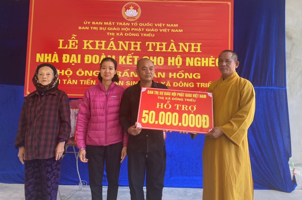 Đông Triều: Lễ khánh thành và bàn giao nhà đại đoàn kết cho hộ gia đình có hoàn cảnh đặc biệt khó khăn 