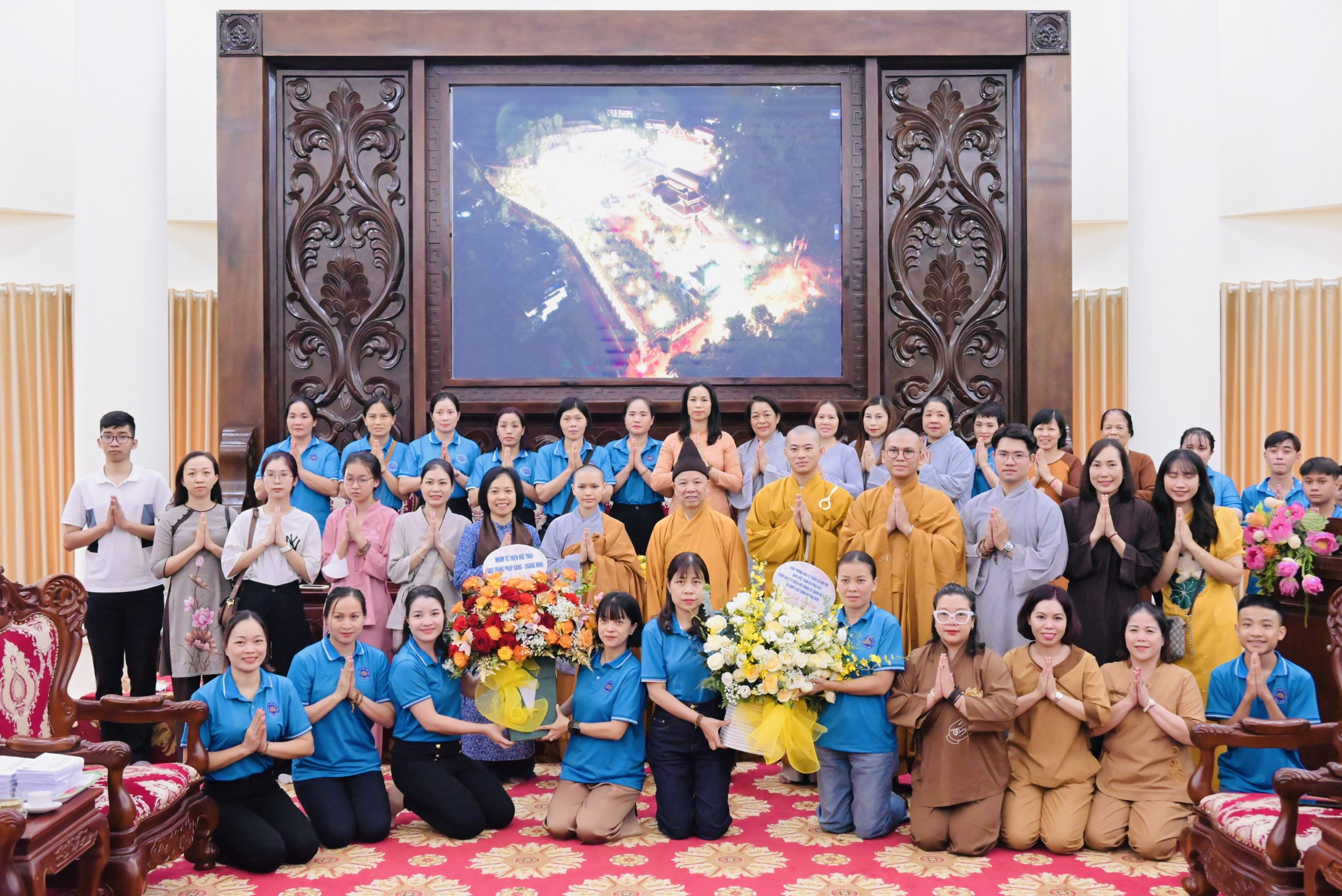 Văn phòng Ban Từ thiện TƯ, Phân ban Từ thiện Đối ngoại và Quan hệ quốc tế về thăm và tùy hỷ trường hạ Học viện Phật giáo Việt Nam tại Hà Nội 